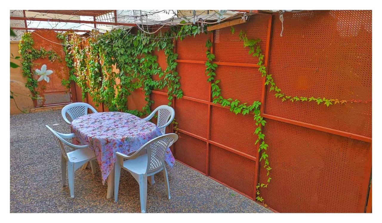 Alice & Andrew Apt. Few Steps To Madaba Old City Center Exterior foto